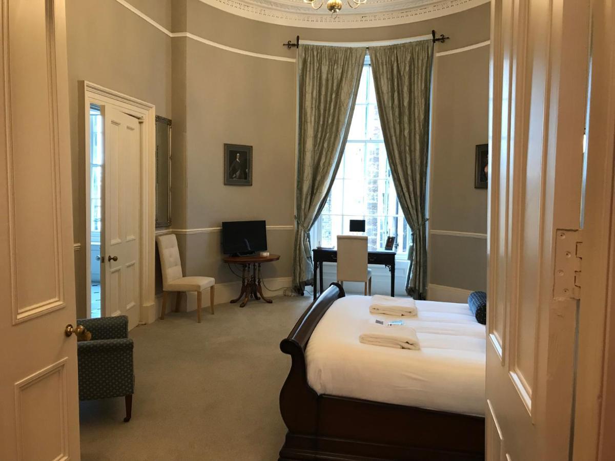 Escape To Edinburgh @ Albyn Place Εξωτερικό φωτογραφία