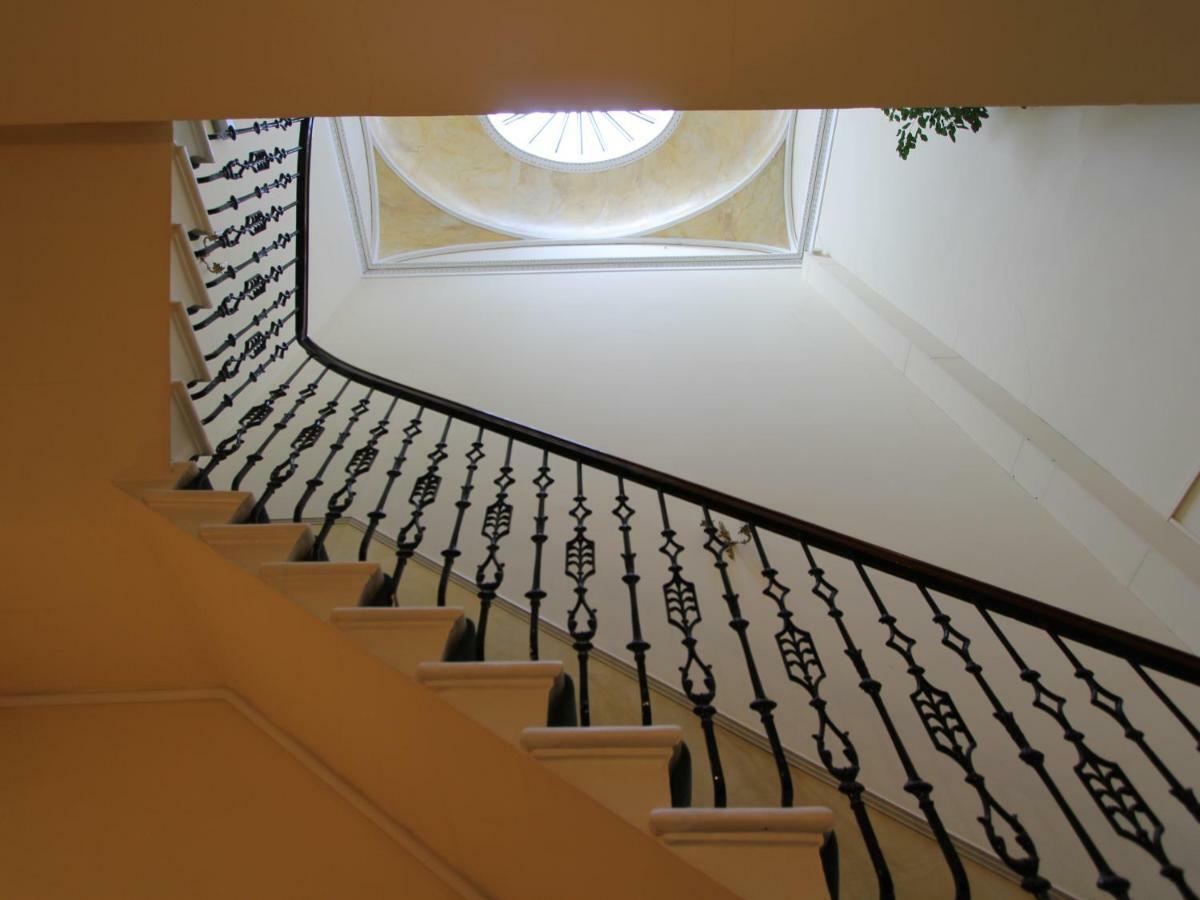Escape To Edinburgh @ Albyn Place Εξωτερικό φωτογραφία