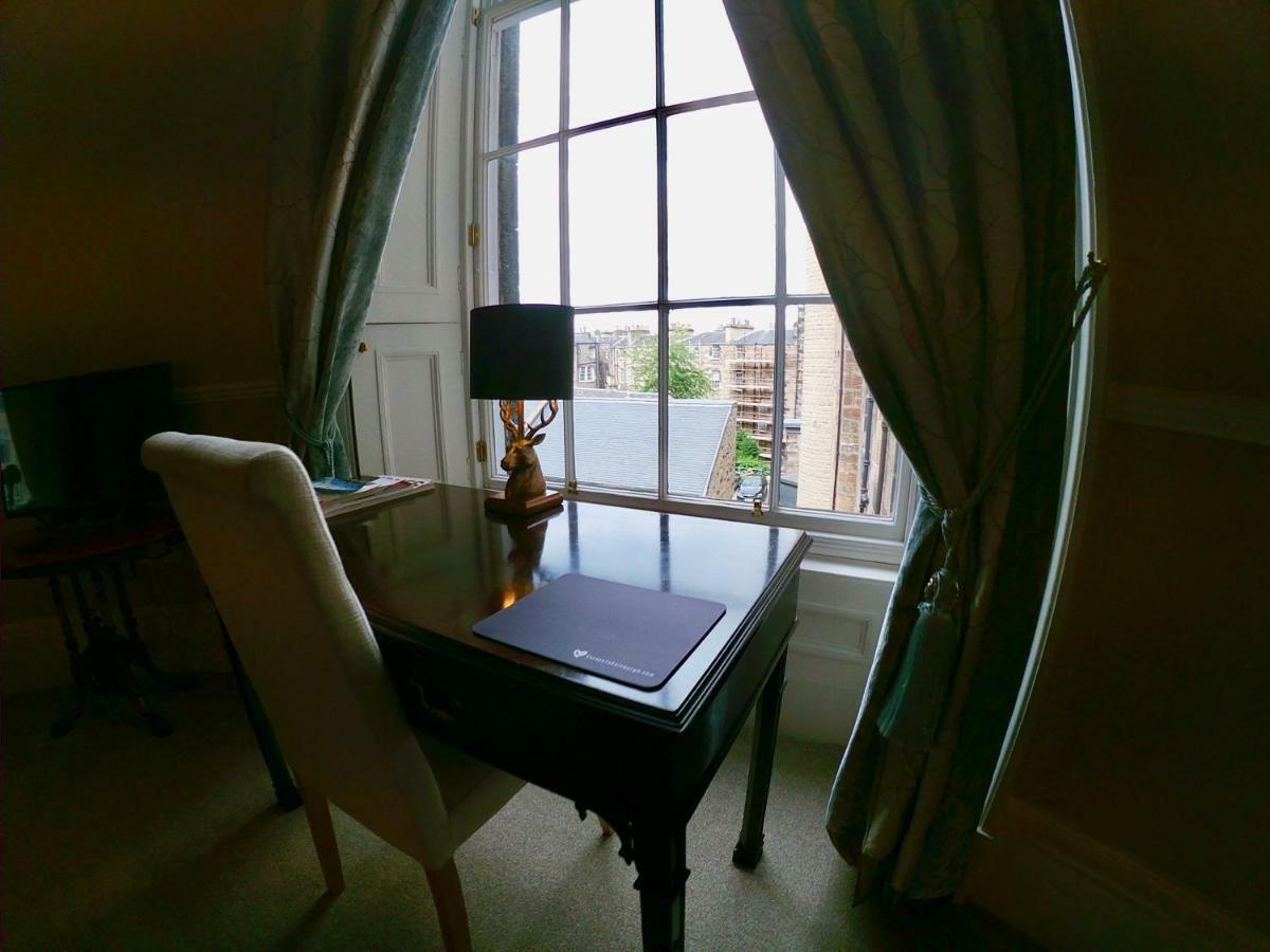 Escape To Edinburgh @ Albyn Place Εξωτερικό φωτογραφία