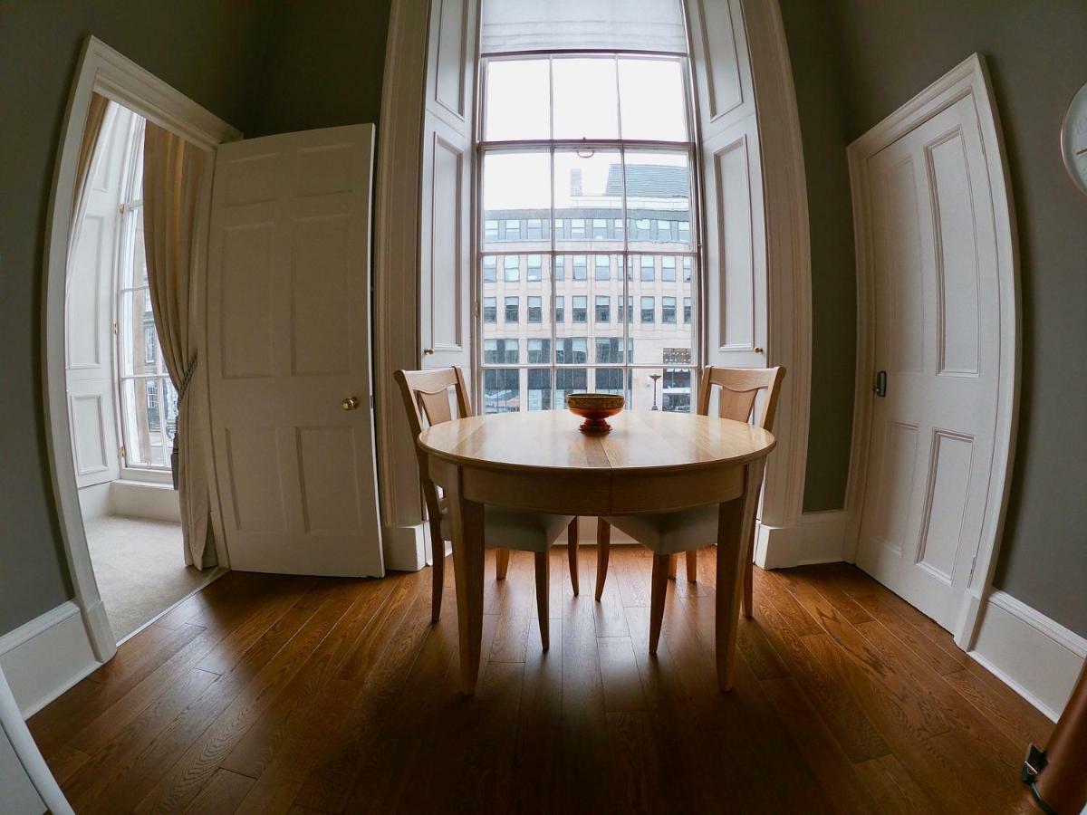 Escape To Edinburgh @ Albyn Place Εξωτερικό φωτογραφία